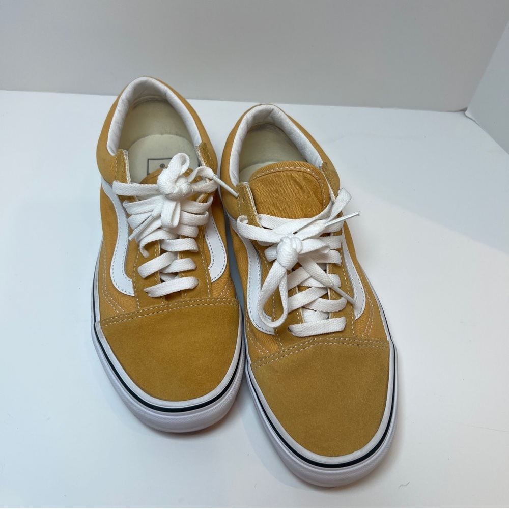 VANS Old Skool Suede Golden Yellow Women’s size 8/Men’s 6.5 US
